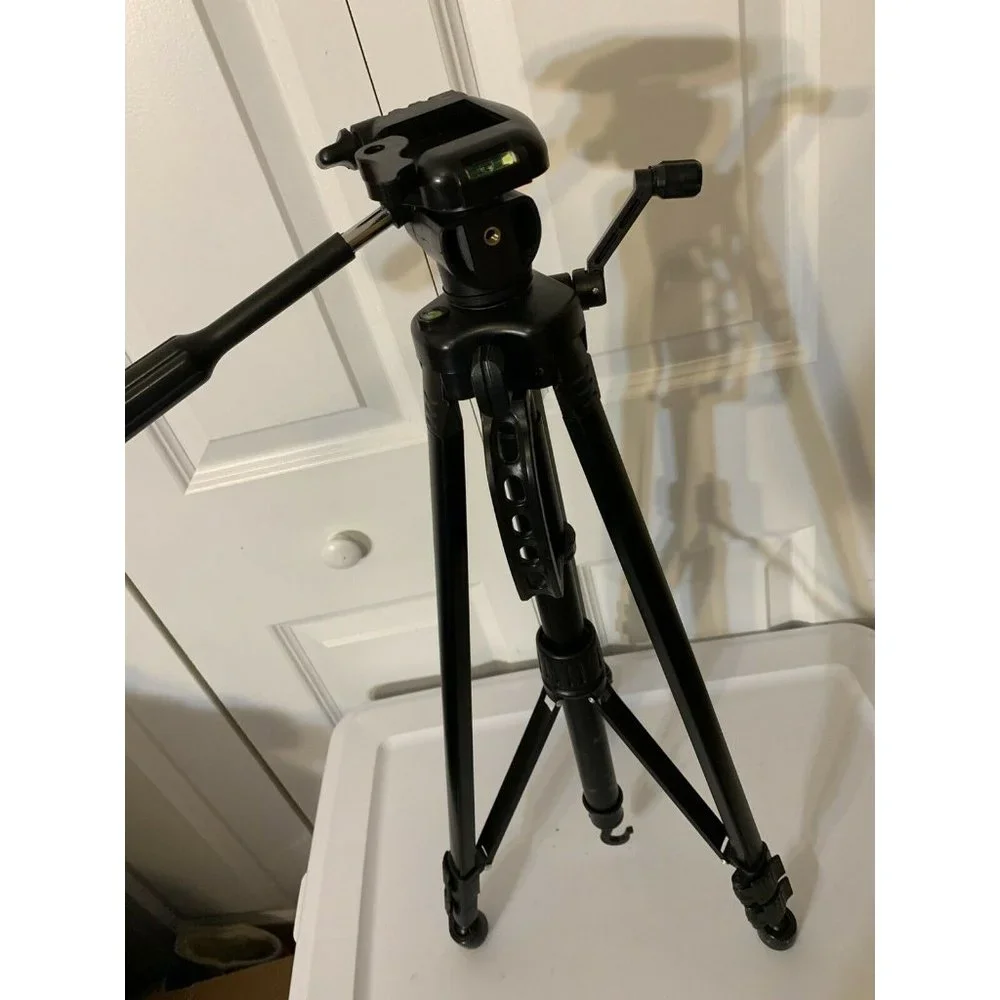 Targus Tripod TGT-BK58T Black With Targus Zip Bag Black‎